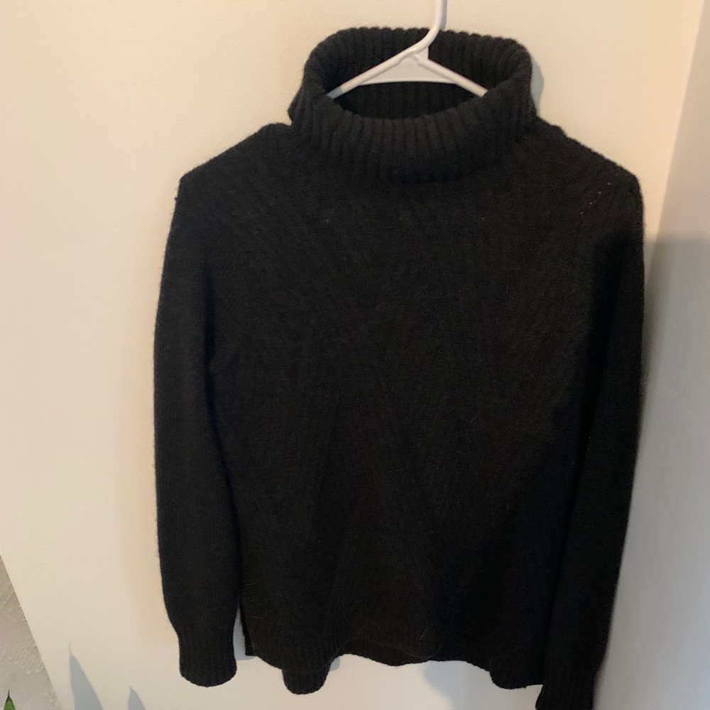 Vince turtleneck sweater